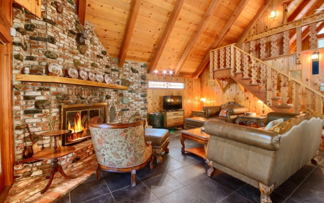 Yosemite Wonderland Chalet