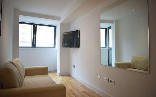 Kings Cross Modern Apartment
