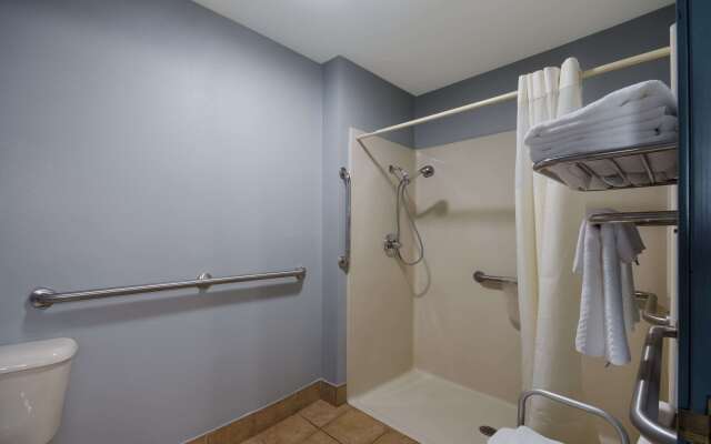 Quality Inn & Suites Oklahoma City North