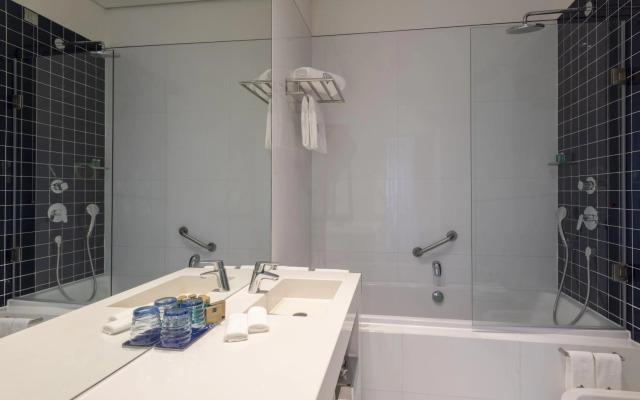 Five Seas by Inwood Hotels