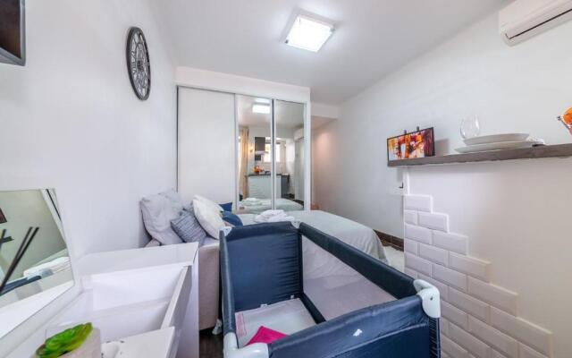 Beau studio à 50m de la plage