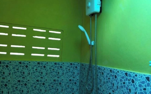 OYO Ban Elephant Blanc Apartment
