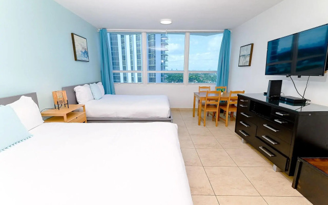SeaStays Apartments