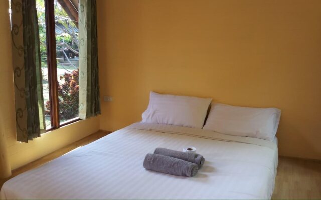Pai Cat Hut Guesthouse