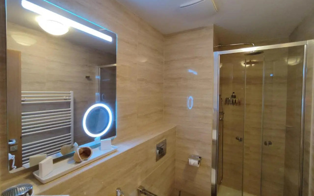 Útulné studio s balkónem