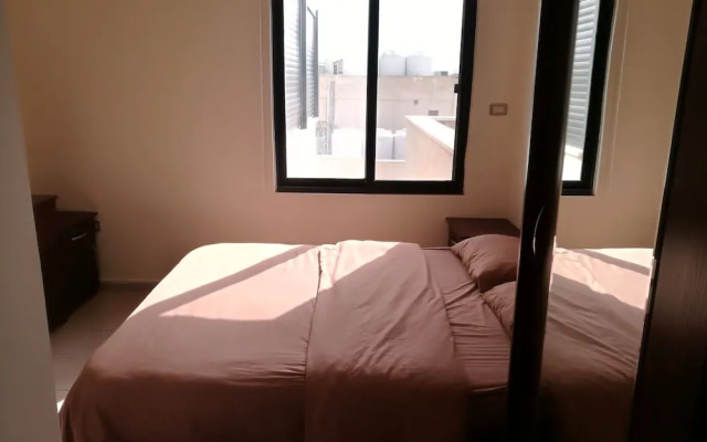 Cozy Dair Ghbar Apartments