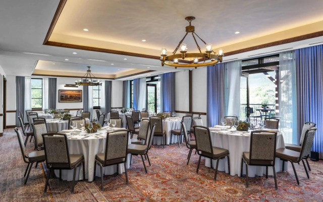 Hotel Drover, Autograph Collection