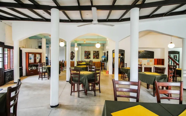 Oyo 295 Sea View Hotel 02