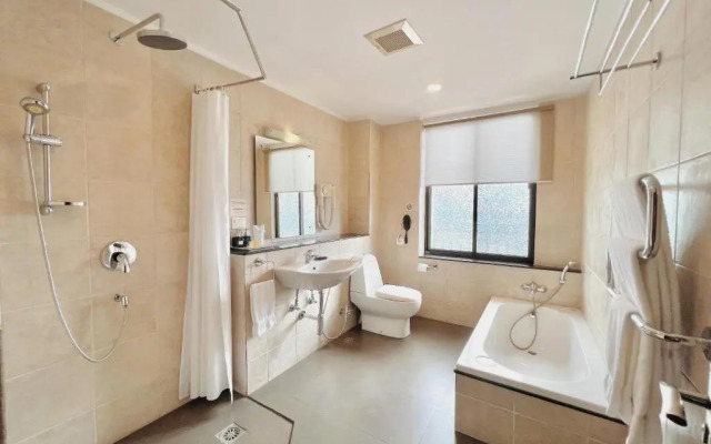 Khang Residency