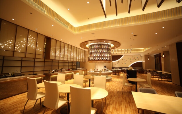 Jinjiang Metropolo Shanghai Hongqiao Hub NECC Hotel