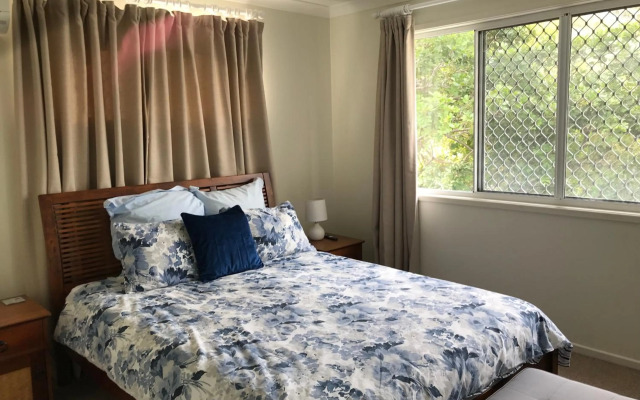 Mudjimba Esplanade Villa