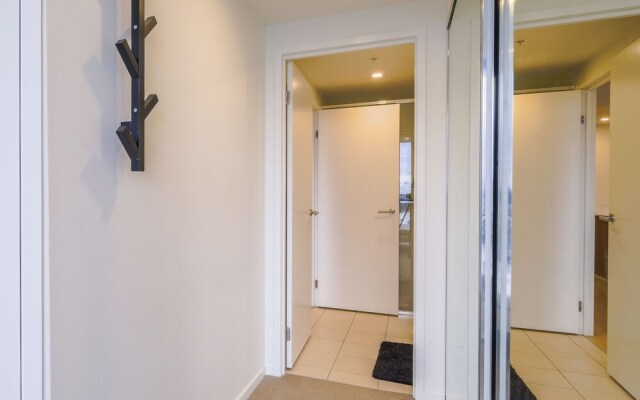 Homely Apartment at Waterfront