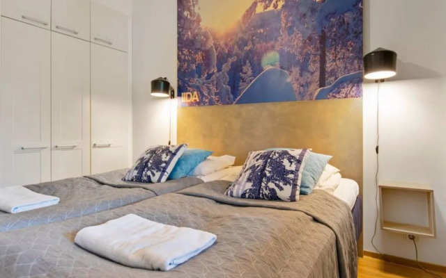 House Iida 13 Terracina