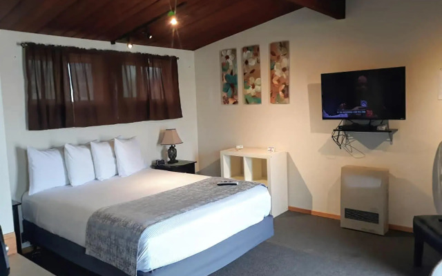 The Pioneer Motel