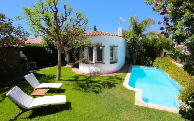 Villa Moderna Para 8 Personas en Cambrils