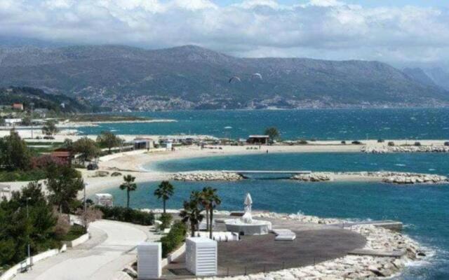 Apartment Relax whit big terrace 170m2 Near the Beach