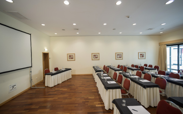 Vila Gale Opera