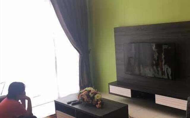 Homestay Casa Mewah at Hijauan Heights