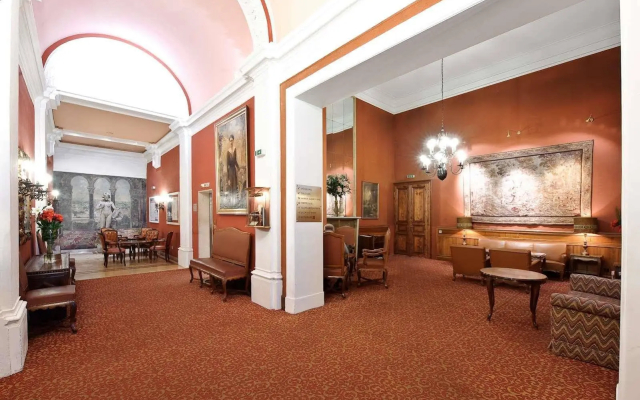 Hotel Regina