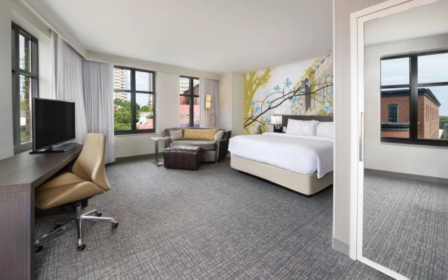 Courtyard by Marriott Richmond Downtown