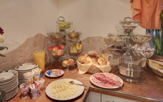Cafe Pension Alpina
