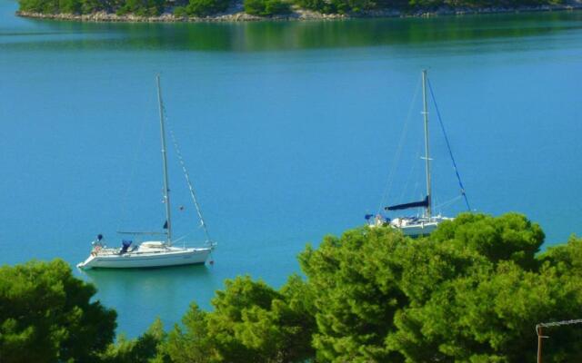 Apartman Tisno