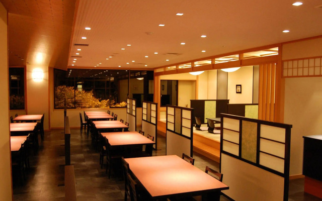 Royal Hotel YAMANAKA ONSEN KAJIKASO