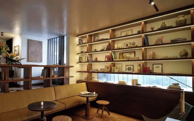 Hotel Dama