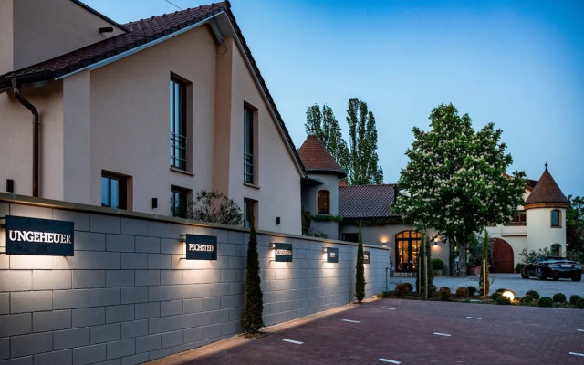 Weingut & Landhotel Lucashof
