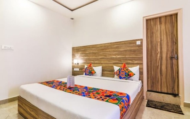 Vista Suites By FabHotel