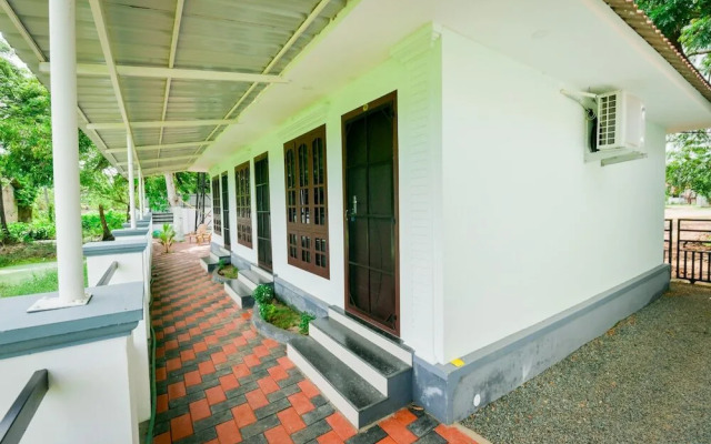 The Greenview Inn by OYO Rooms