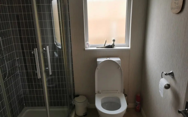 Captivatingly Stunning 2-bed Cabin in Bridlington
