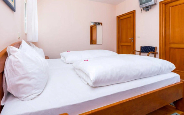 Rooms Raic