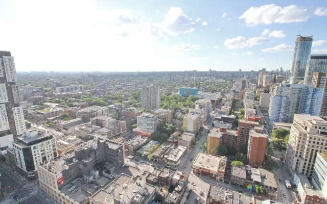 Luxury condos in Entertainment District