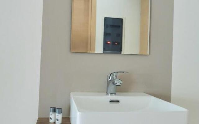 BUTTERFLY SUITES by STELIOS