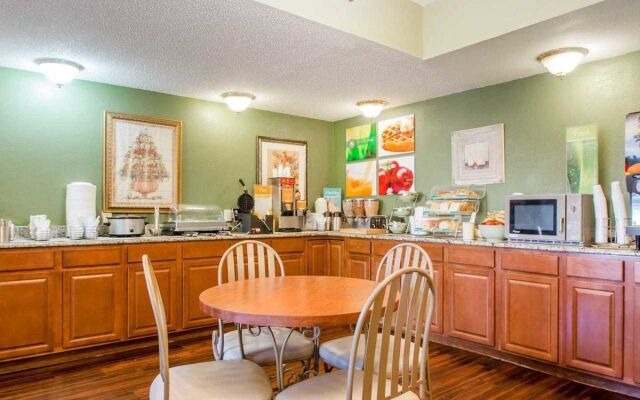 Quality Inn & Suites Ridgeland