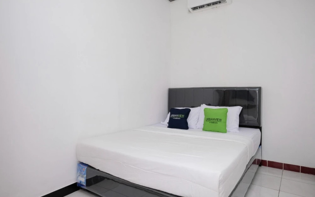 Urbanview Bimo Homestay near Sindu Kusuma Edupark Yogyakarta – Guest Rooms – Sleman