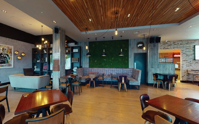 Village Hotel Farnborough