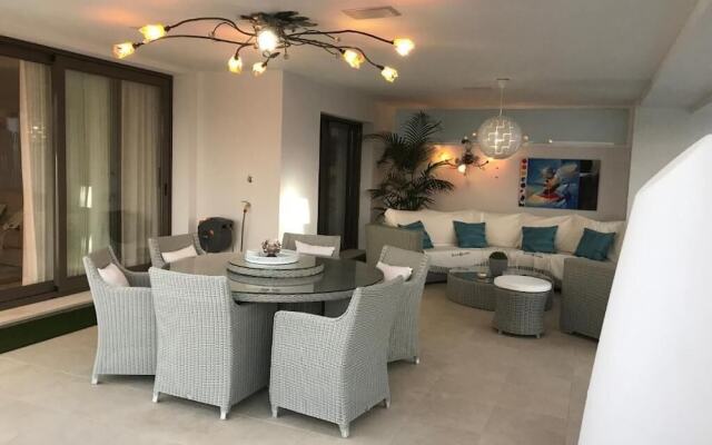 Luxury apartment near Estepona at Finca de Cortesin golf resort
