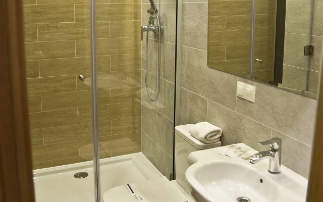 Poet Art Hotel