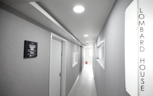 Lombard House - Hostel