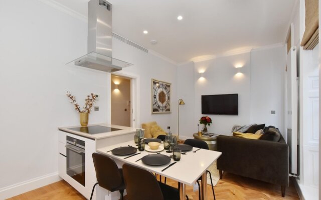 Superb Mayfair 1 Bed 1 5 Bath 5 m Air Conditioned