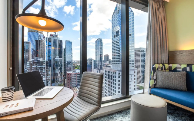 Holiday Inn Express Melbourne Little Collins by IHG