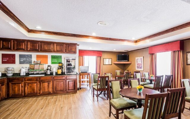 Hometown Inn