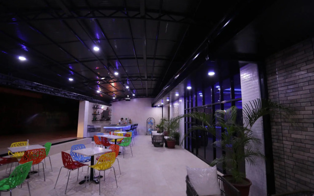 HalfWay House Hostel - Mactan Cebu Airport