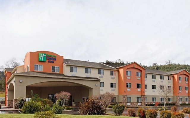 Holiday Inn Express & Suites Canyonville
