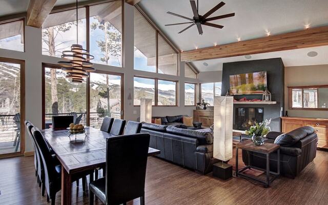 Cloud  4 Bedroom Home by RedAwning