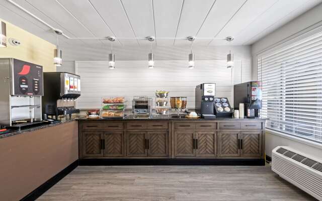 SureStay Hotel by Best Western Virginia Beach Royal Clipper