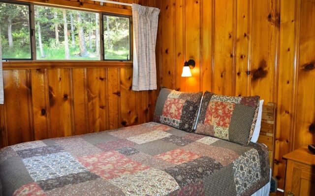 Inn on Fall River & Fall River Cabins