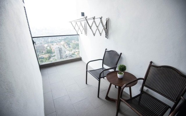 The Establishment by Luxury Suites Asia – Balcony – Kuala Lumpur